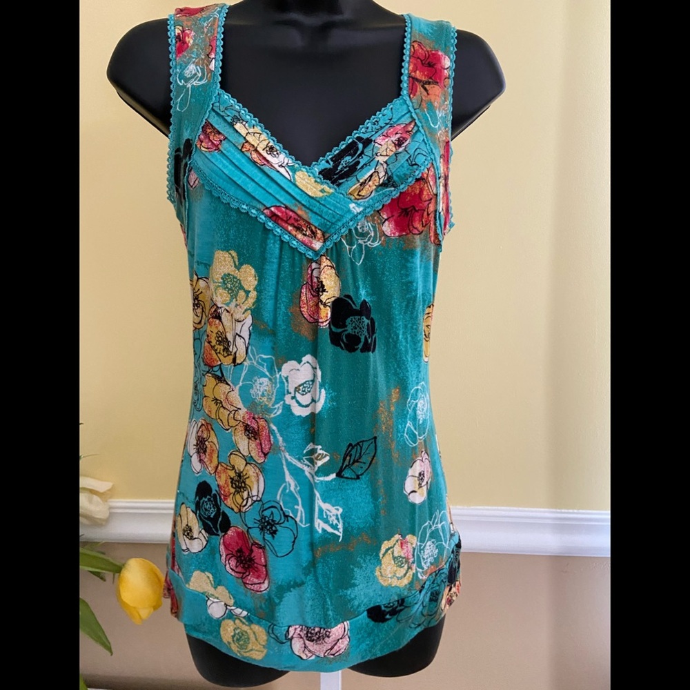 2 Cute Macy’s American Rag Tops size Med
